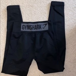 Black gymshark leggings